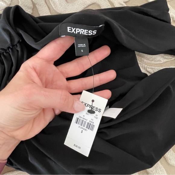 NWT Express One Shoulder Crop Top - Picture 4 of 4